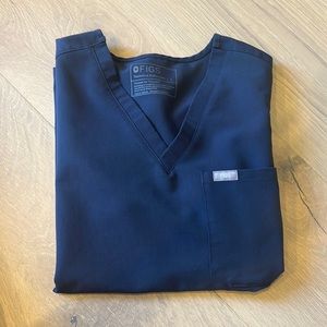 FIGS CATARINA SCRUB TOP